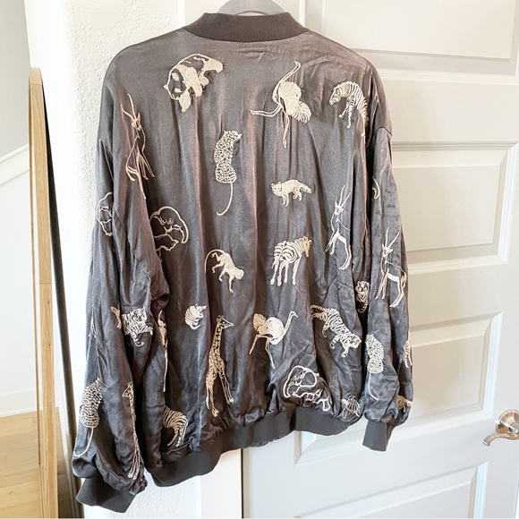 NWT Johnny Was Fauna Animal Embroidered Satin Bomber Jacket - Picture 3 of 7